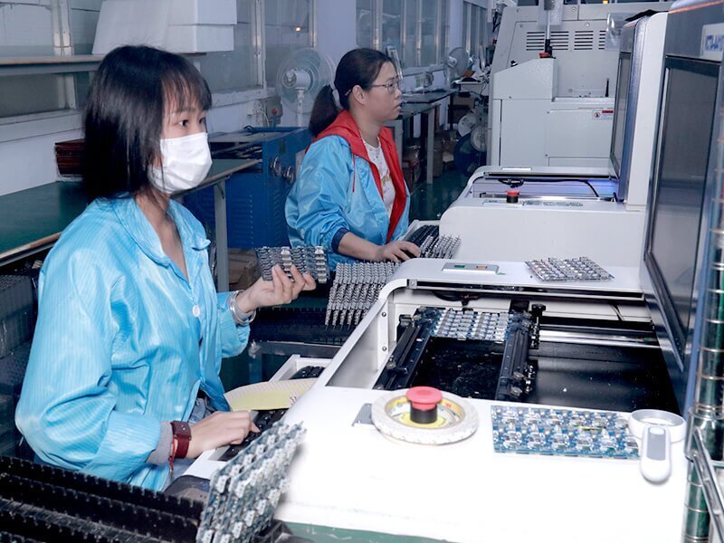 Cargamento de productos semiacabados