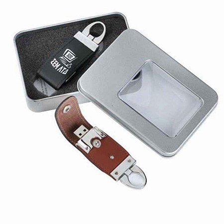 Кожаный USB-накопитель в металлической коробке