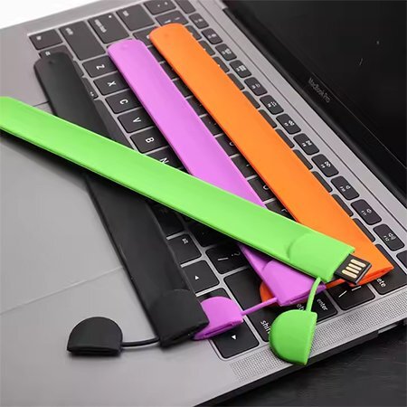 Personalized 8G 16G USB Flash Drive Silicone Slap Bracelet Pen Wristbandwith Rubber Memory 512GB Capacity