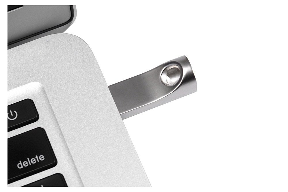 Metallic Whistle-Style USB Flash Drive