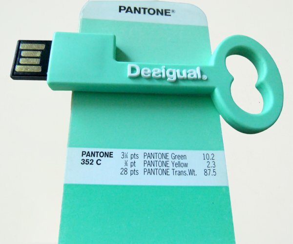 PVC Soft Rubber Key USB Drive