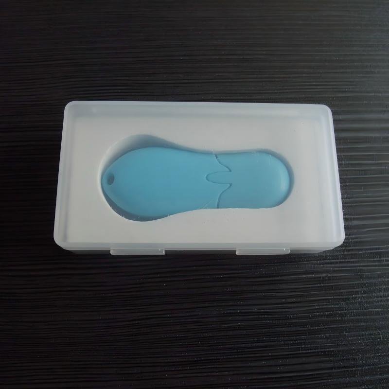 Scatola in plastica satinata con inserto in schiuma EVA personalizzato per chiavetta USB